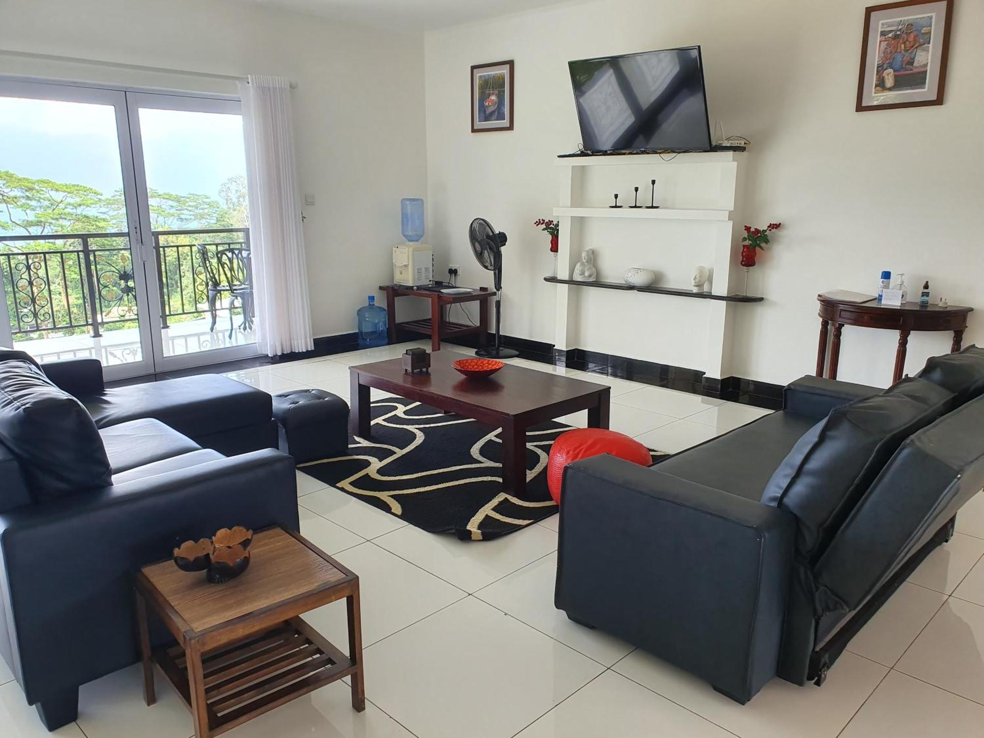 The Olive Tree Apartment Misere Room photo